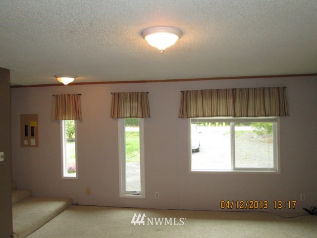 17331 Southeast 134th Street Renton, WA 98059 - Photo 5 of 11