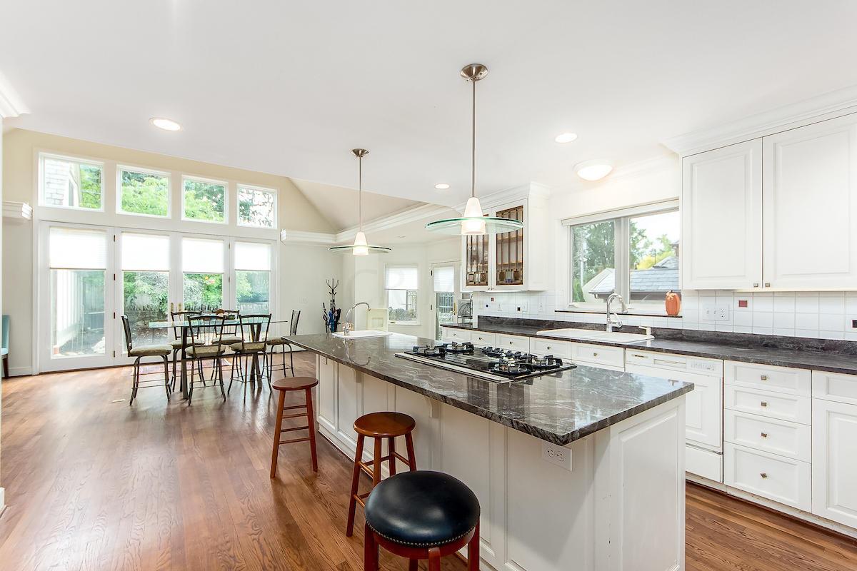2248 Club Road Columbus, OH 43221 - Photo 20 of 60