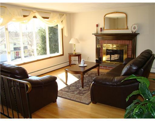 10 Fairhaven Road Cumberland, RI 02864 - Photo 6 of 16 Living Room.