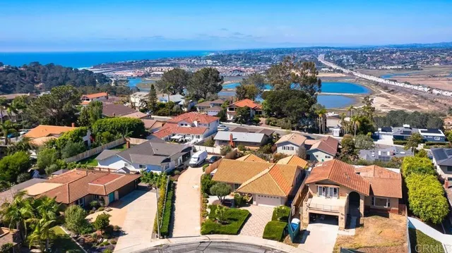 $2,400,000 | 2476 Pinewood Street, Del Mar, CA 92014