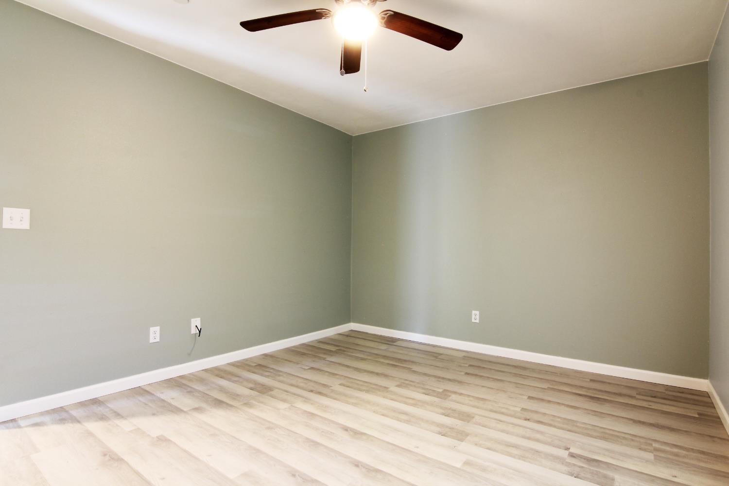 4968 Yaqui Gulch Road Mariposa, CA 95338 - Photo 19 of 28 a view of an empty room