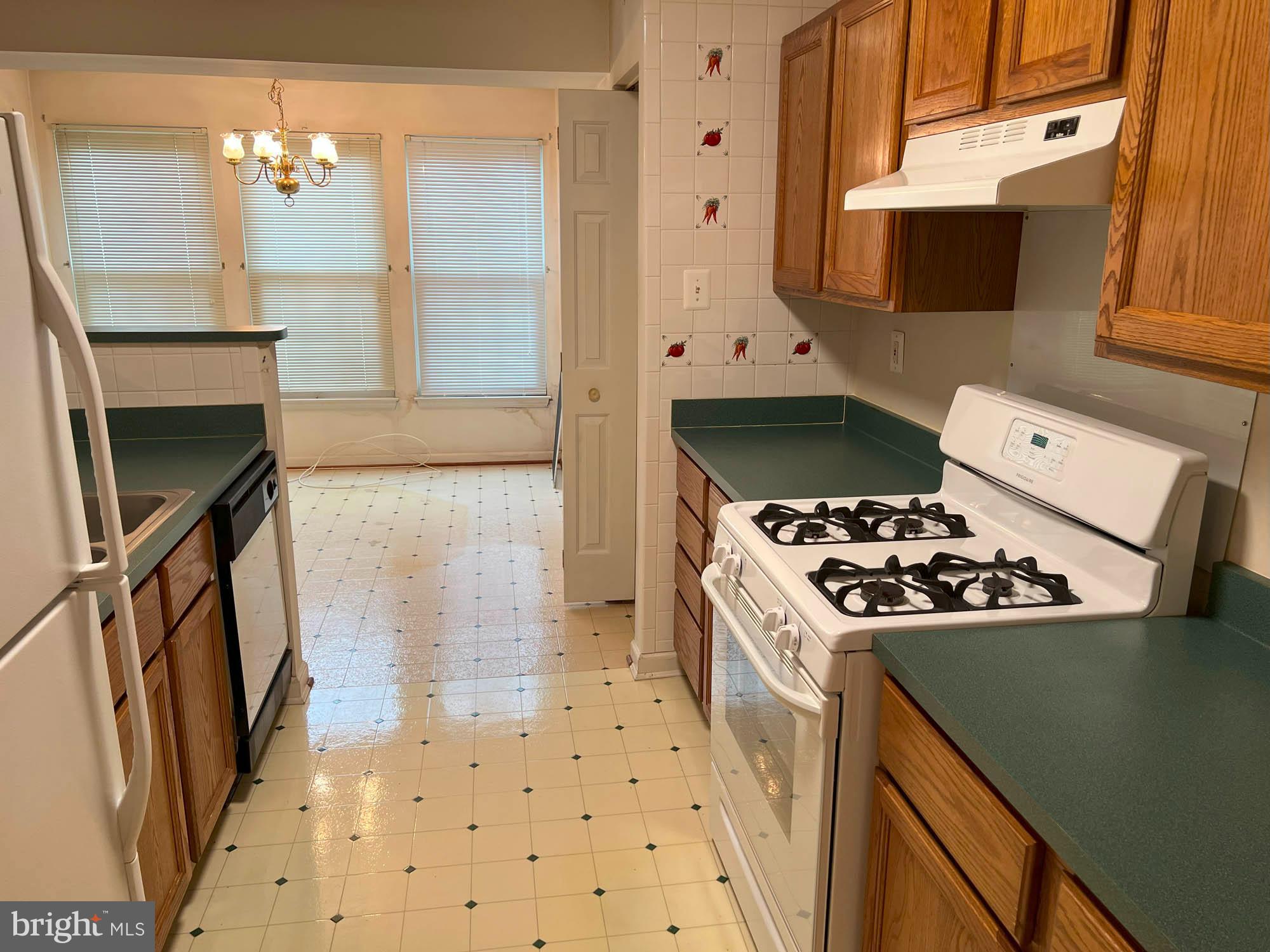 4541 Aspen Mill Road, Unit 4541 Baltimore, MD 21236 - Photo 3 of 14 Gallery Image 3