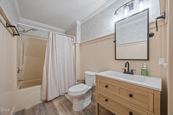 $419,500 | 108 Holly Ridge Lane, Mebane, NC 27302