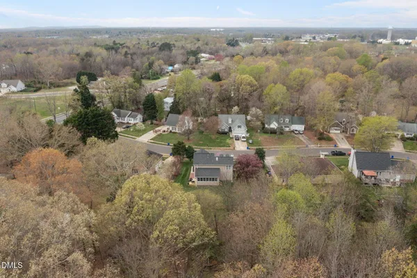 $419,500 | 108 Holly Ridge Lane, Mebane, NC 27302