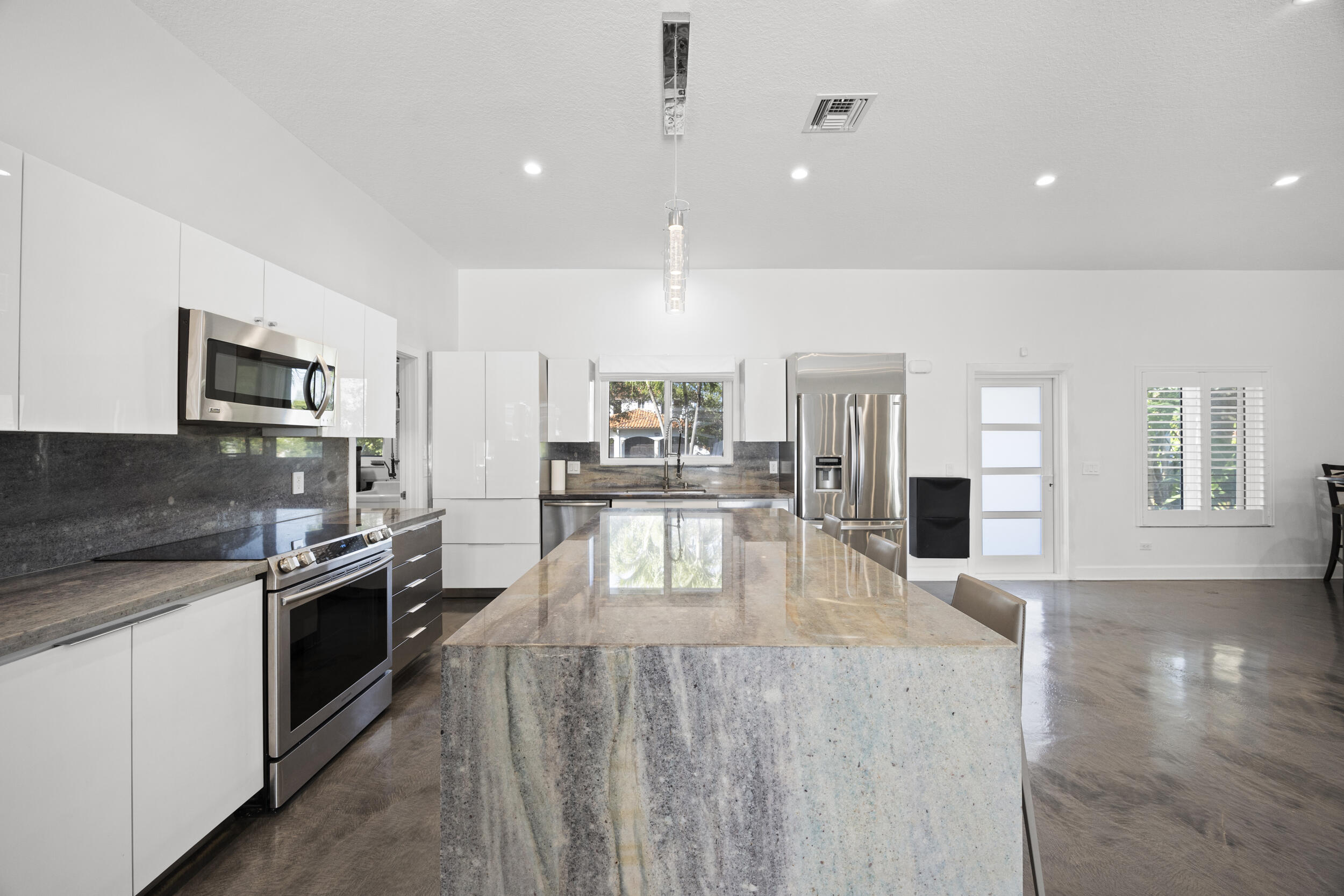 930 Northwest 4th Court Boca Raton, FL 33432 - Photo 16 of 58 16_453a8111