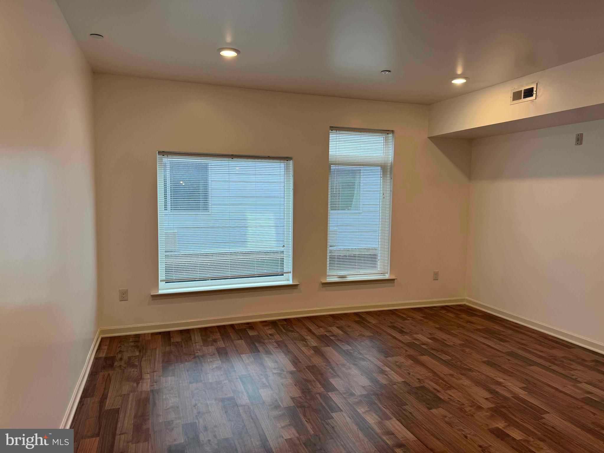 6619 Ridge Avenue, Unit 302 Philadelphia, PA 19128 - Photo 4 of 8