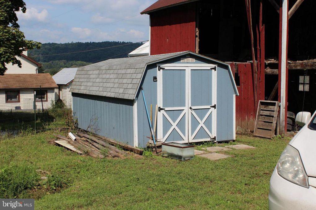 67 Mahanoy Ridge Road Elliottsburg, PA 17024 - Photo 3 of 25 Gallery Image 3