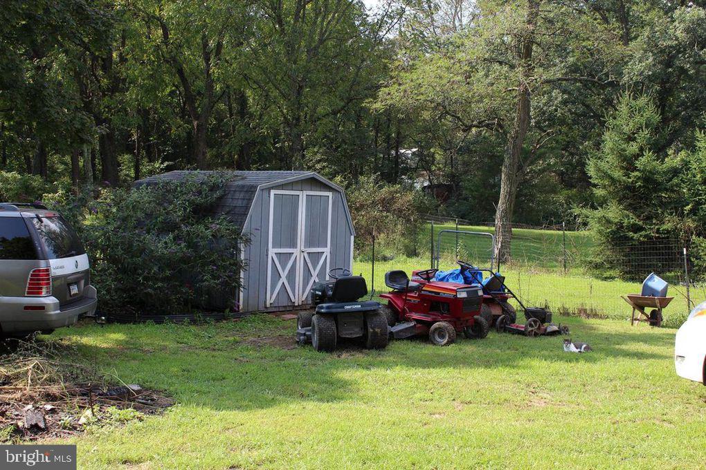 67 Mahanoy Ridge Road Elliottsburg, PA 17024 - Photo 4 of 25 Gallery Image 4
