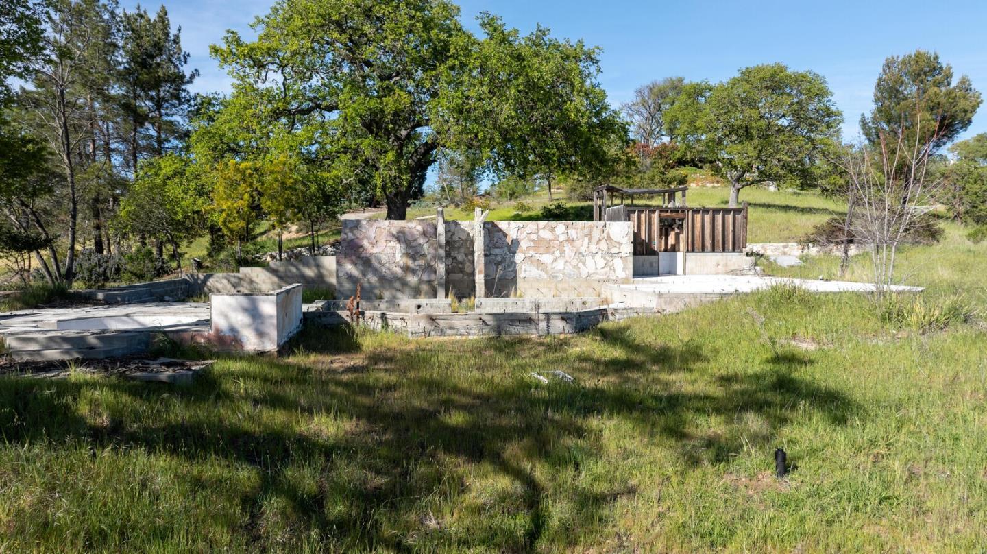34994 Sky Ranch Road Carmel Valley, CA 93924 - Photo 10 of 36 Gallery Image 10