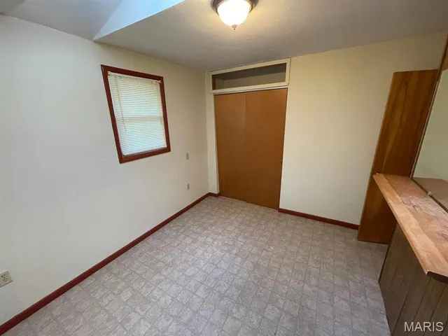 $47,500 | 143 East 2nd Street, Roxana, IL 62084