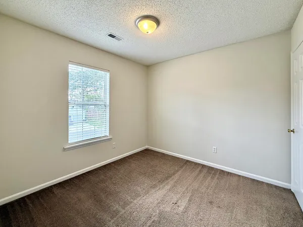 $2,100 | 169 Ponderosa Drive, Ladson, SC 29456