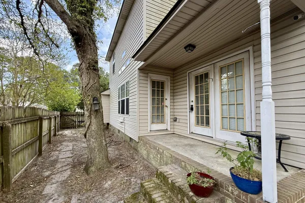 $2,100 | 169 Ponderosa Drive, Ladson, SC 29456