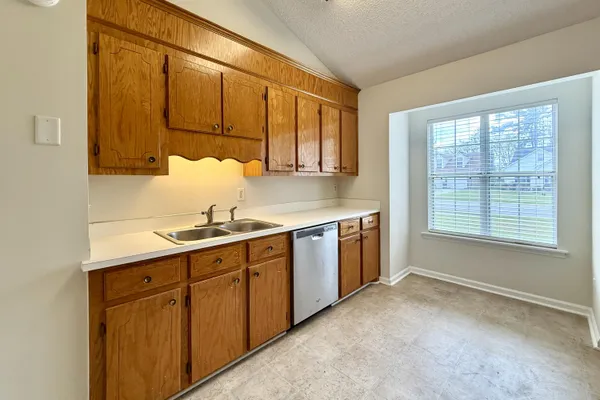 $2,100 | 169 Ponderosa Drive, Ladson, SC 29456