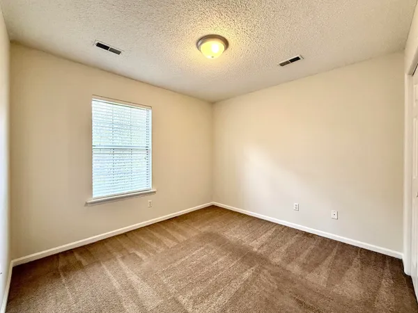 $2,100 | 169 Ponderosa Drive, Ladson, SC 29456