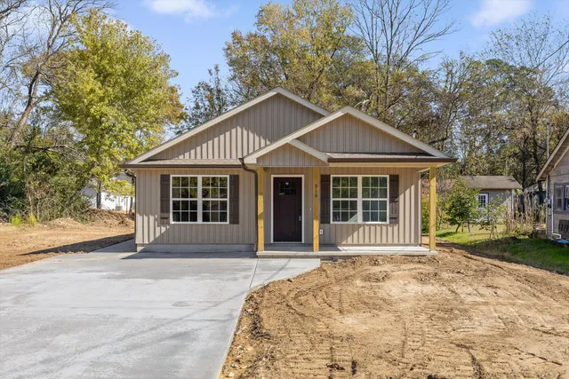 $249,900 | 916 Avenue East, Dalton, GA 30721