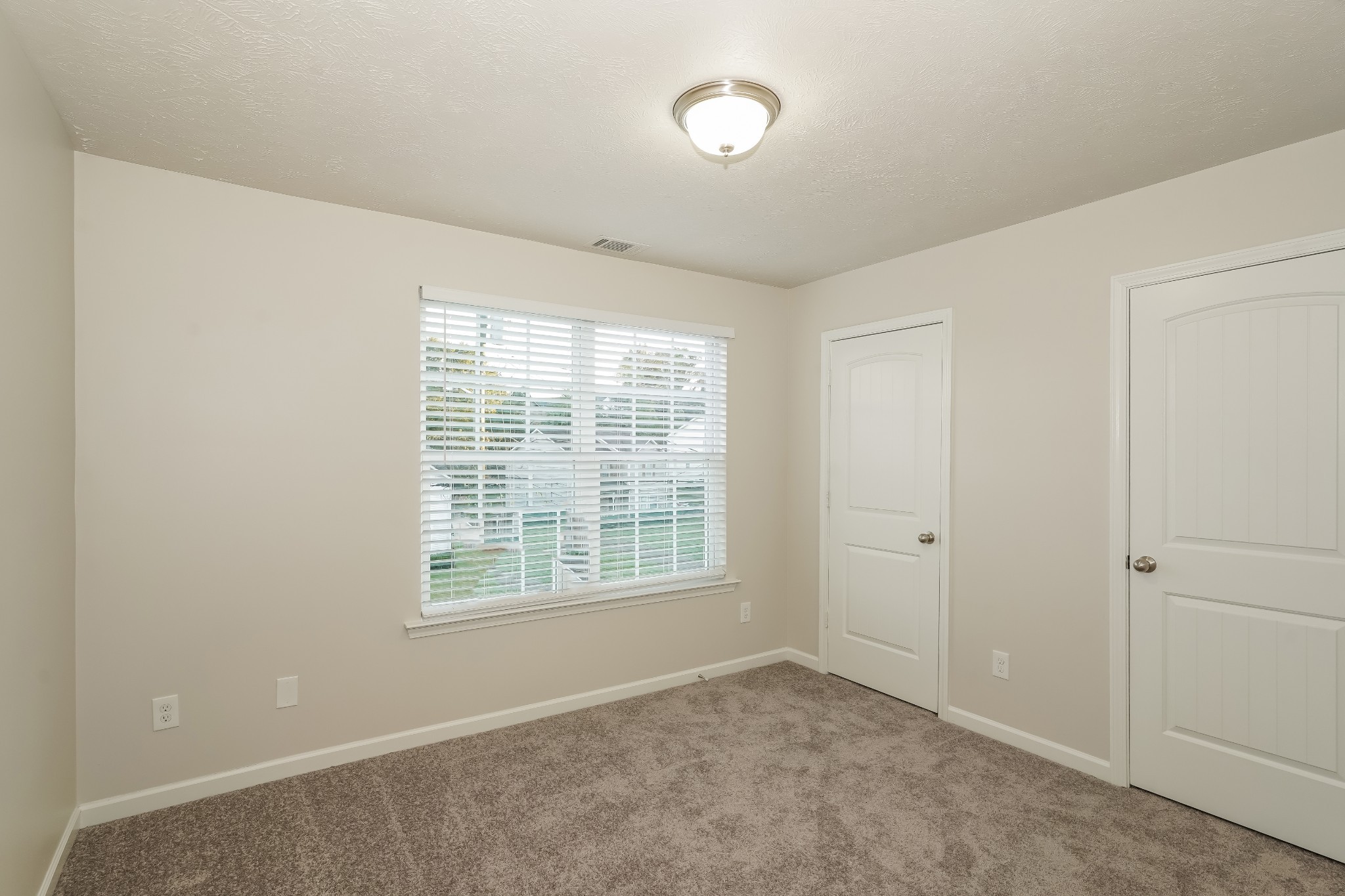 2562 Willow Branch Drive Nashville, TN 37217 - Photo 12 of 17 a view of an empty room with a window
