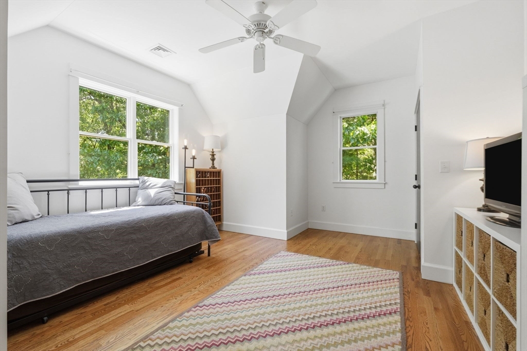 409 Henry Street Amherst, MA 01002 - Photo 30 of 42