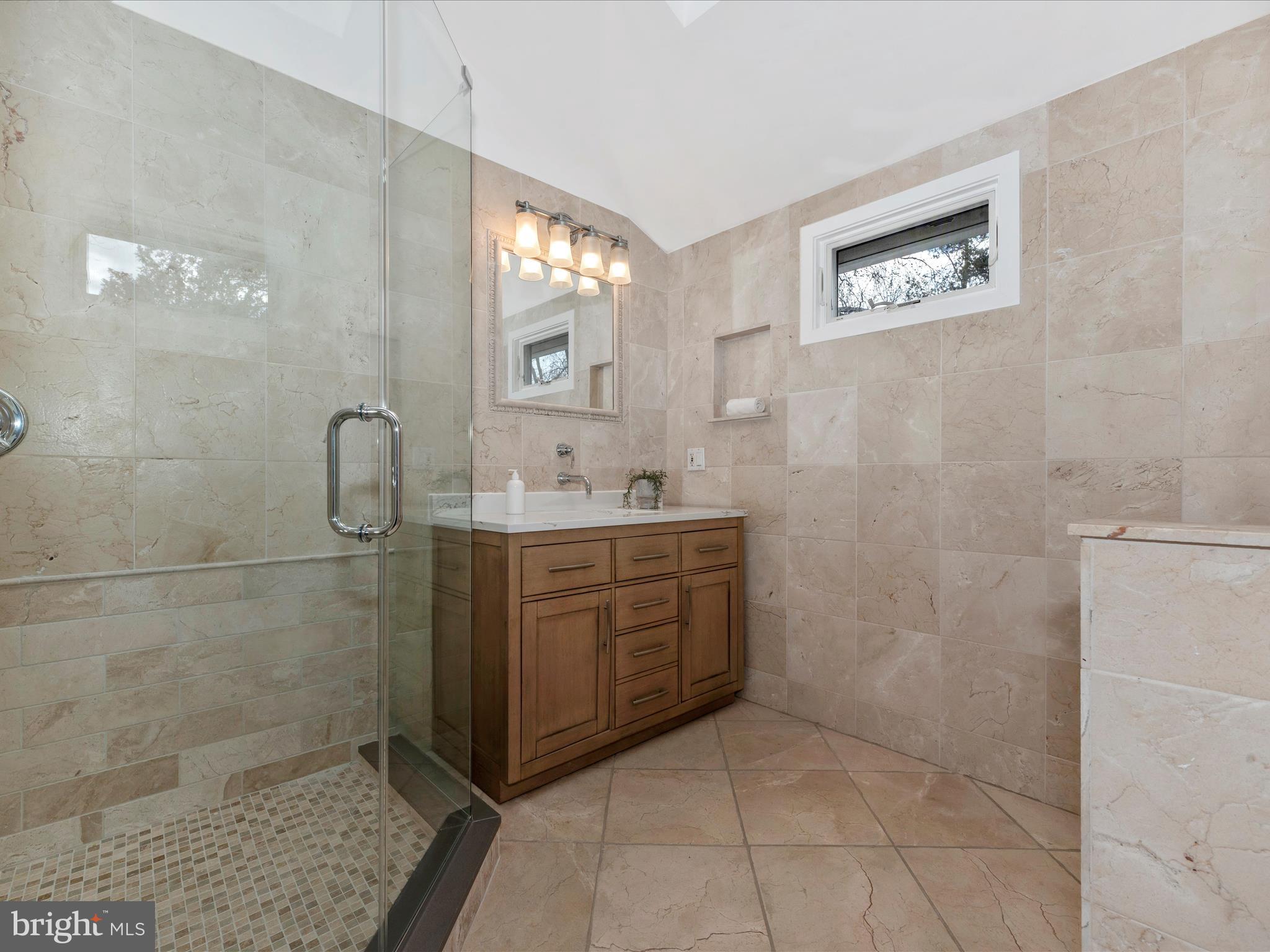 2705 Love Point Road Stevensville, MD 21666 - Photo 34 of 75 Primary Bathroom