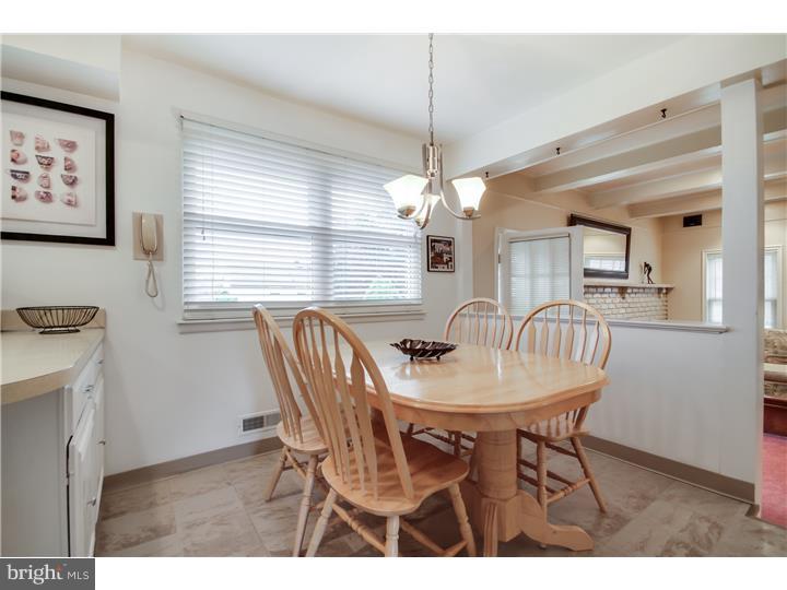 713 Decatur Drive Mount Laurel, NJ 08054 - Photo 7 of 25 Breakfast Room