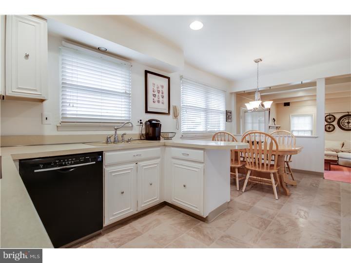 713 Decatur Drive Mount Laurel, NJ 08054 - Photo 9 of 25 Kitchen
