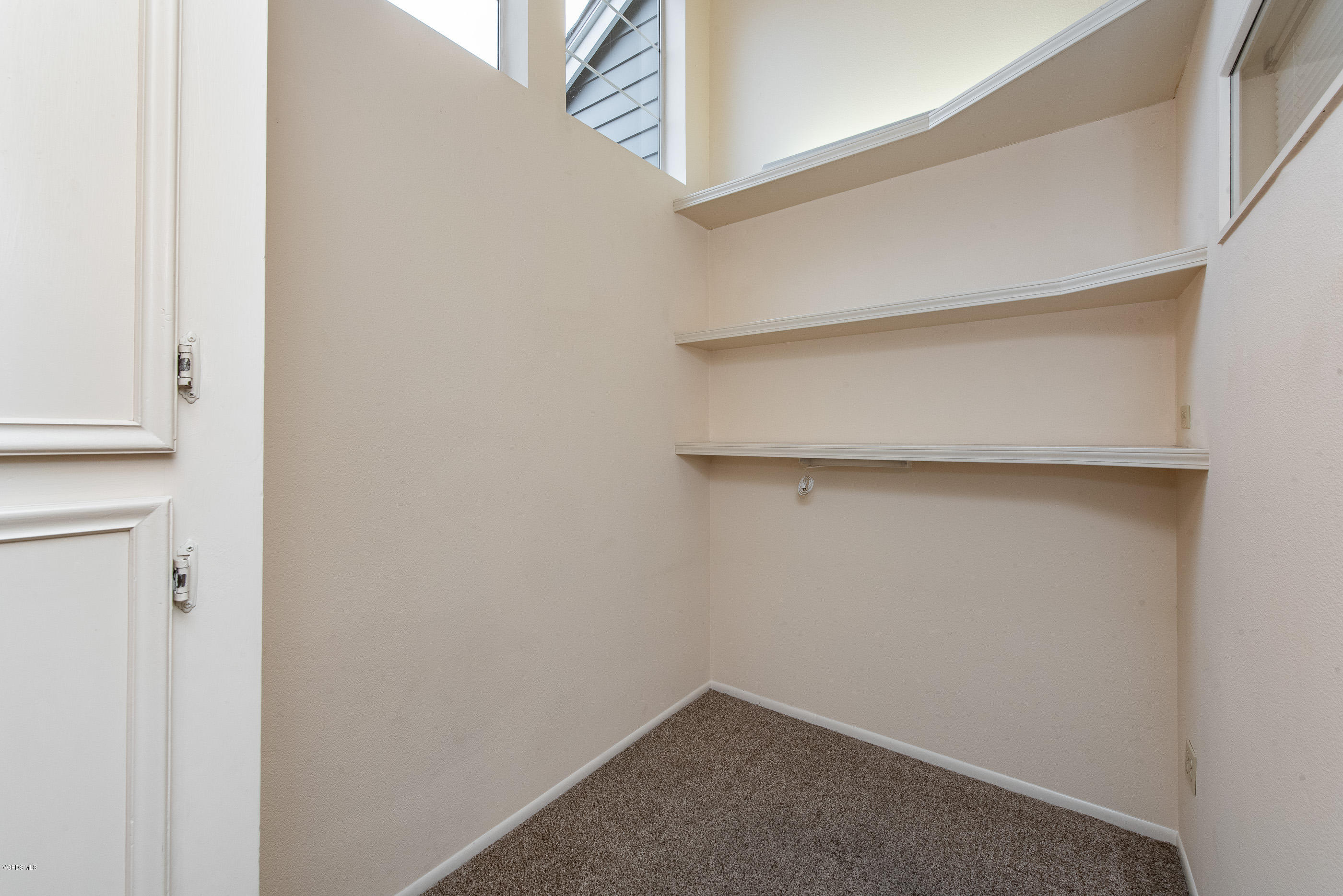 4975 Telephone Road Ventura, CA 93003 - Photo 26 of 31 a small space with closet