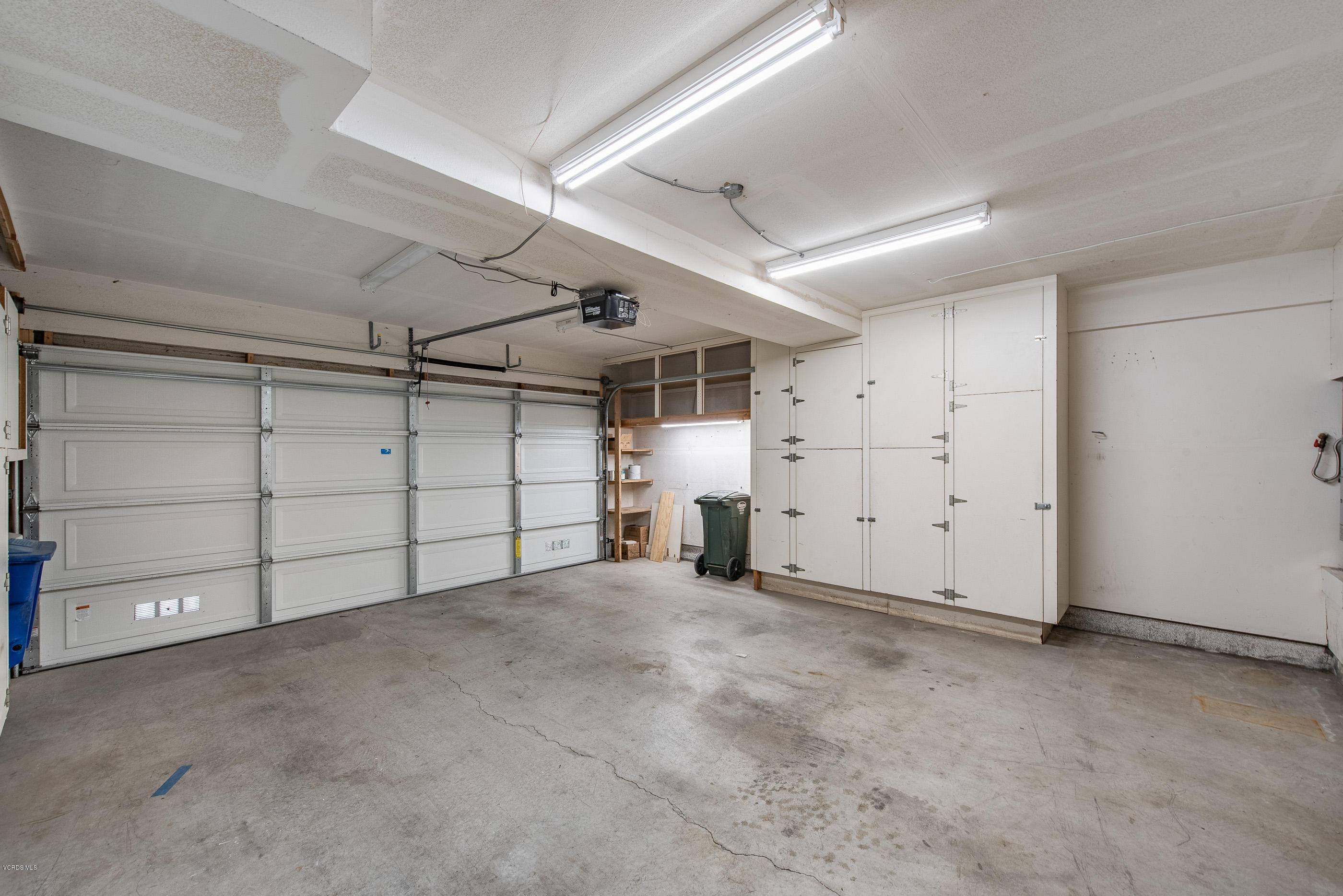 4975 Telephone Road Ventura, CA 93003 - Photo 28 of 31 a view of a garage