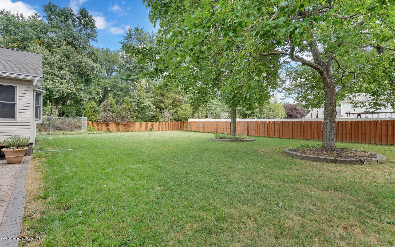 180 Fern Road East Brunswick, NJ 08816 - Photo 26 of 31 60