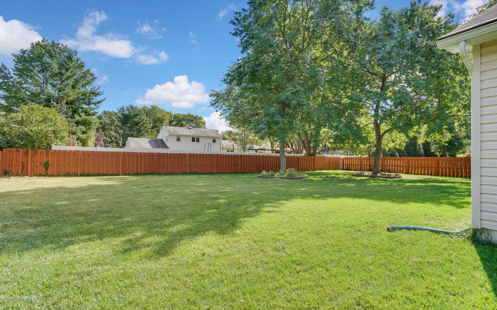 180 Fern Road East Brunswick, NJ 08816 - Photo 31 of 31 55