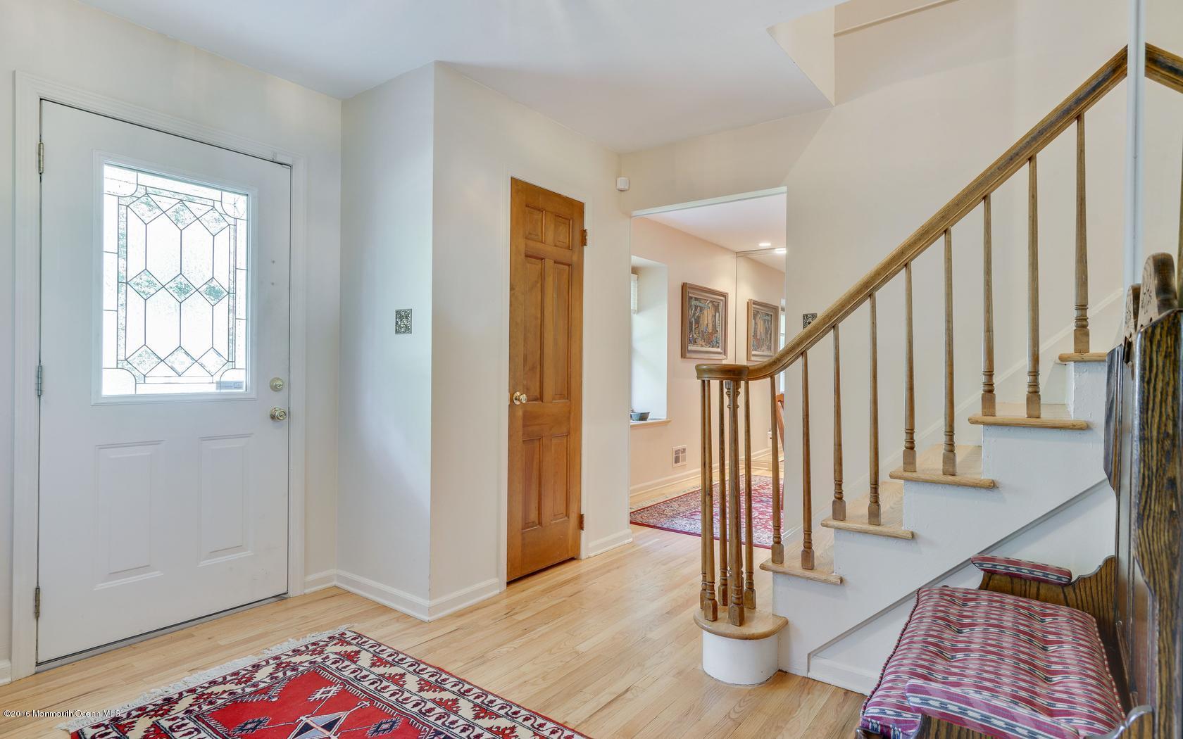 180 Fern Road East Brunswick, NJ 08816 - Photo 6 of 31 10
