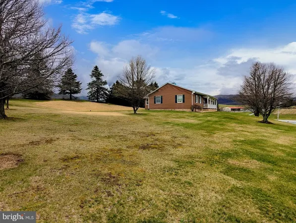 $275,000 | 507 Woodbury Pike, Hopewell, PA 16650