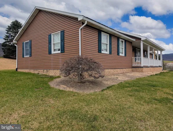 $275,000 | 507 Woodbury Pike, Hopewell, PA 16650