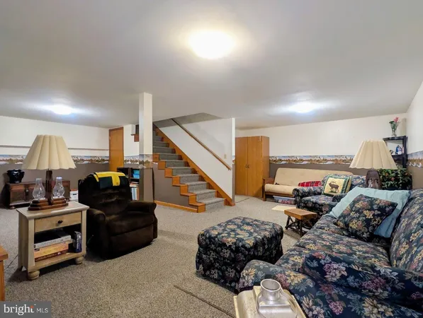 $275,000 | 507 Woodbury Pike, Hopewell, PA 16650
