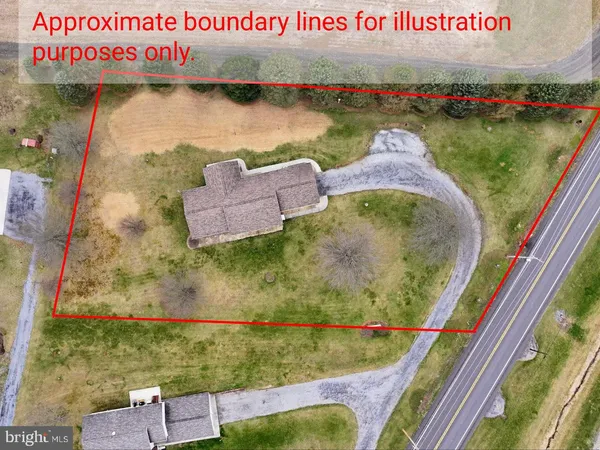$275,000 | 507 Woodbury Pike, Hopewell, PA 16650