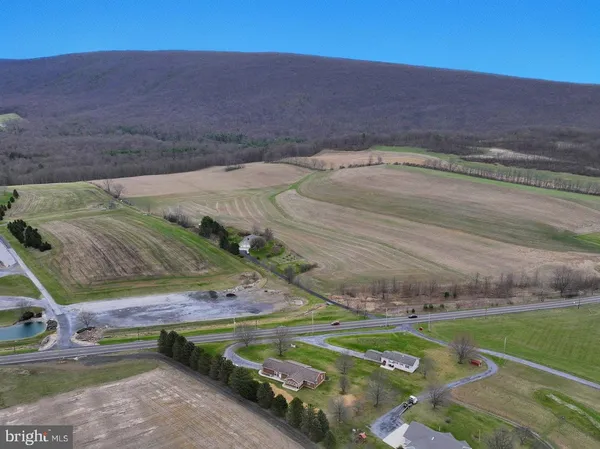 $275,000 | 507 Woodbury Pike, Hopewell, PA 16650