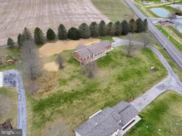 $275,000 | 507 Woodbury Pike, Hopewell, PA 16650