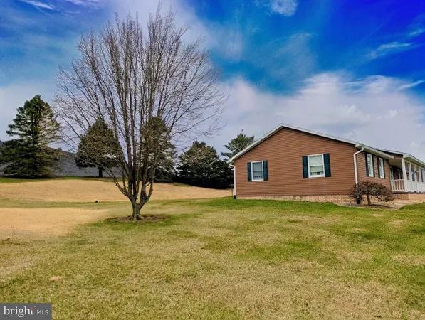 $275,000 | 507 Woodbury Pike, Hopewell, PA 16650