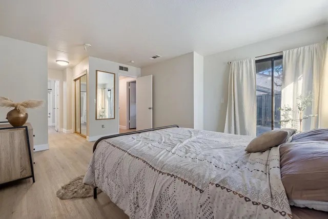 $299,900 | 1118 Cedar Creek Drive, Unit 85, Modesto, CA 95355