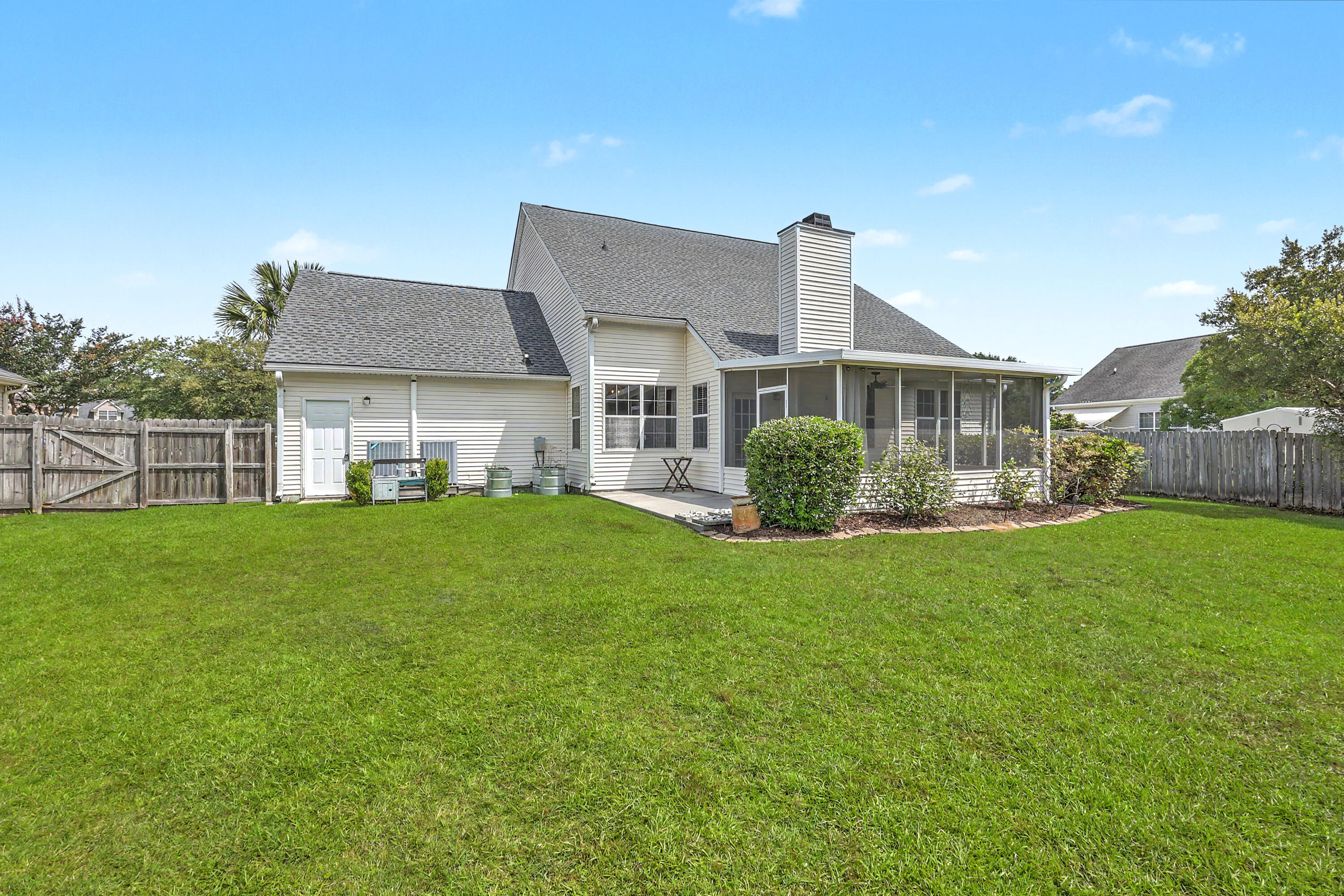 5063 Weatherstone Road Charleston, SC 29414 - Photo 20 of 59 5063 Weatherstone19_20_21_22_23_24_25