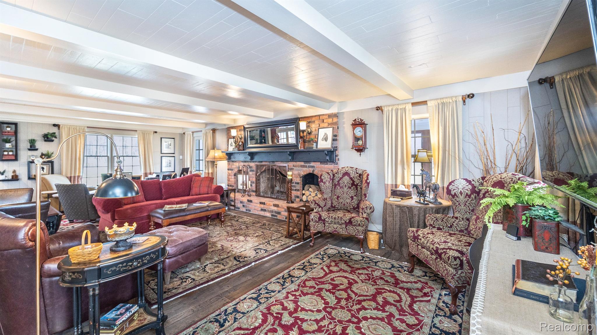 21500 Currie Road Northville, MI 48167 - Photo 8 of 40 Gallery Image 8