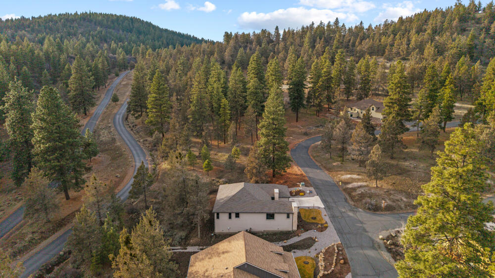 1092 Timber Ridge Loop Klamath Falls, OR 97601 - Photo 23 of 79