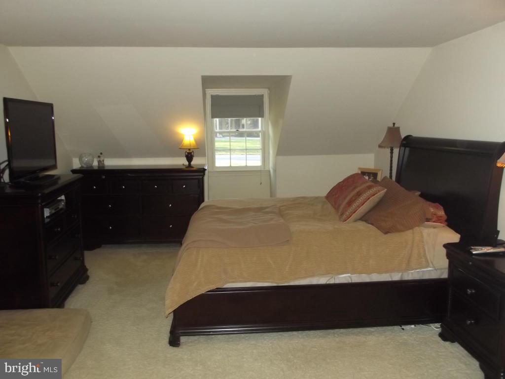 2111 Clover Hill Road Lancaster, PA 17603 - Photo 13 of 25 Gallery Image 13