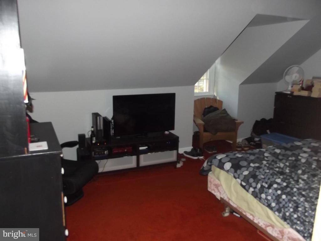 2111 Clover Hill Road Lancaster, PA 17603 - Photo 19 of 25 Gallery Image 19