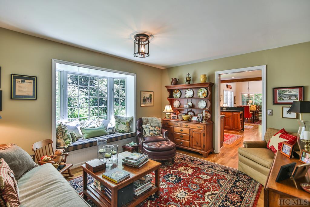 1727 Falcon Ridge Highlands, NC 28741 - Photo 18 of 19 Gallery Image 18