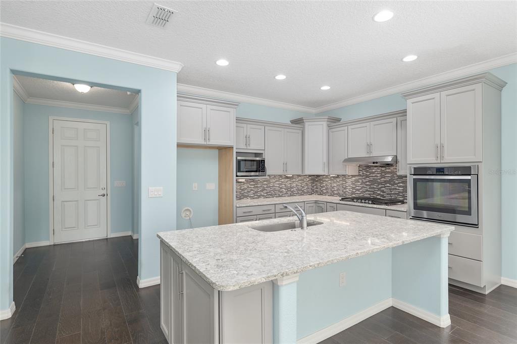 9805 Southwest 95th Loop Ocala, FL 34481 - Photo 8 of 50