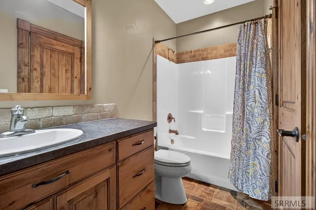 $799,000 | 102 North 3918 East, Rigby, ID 83442