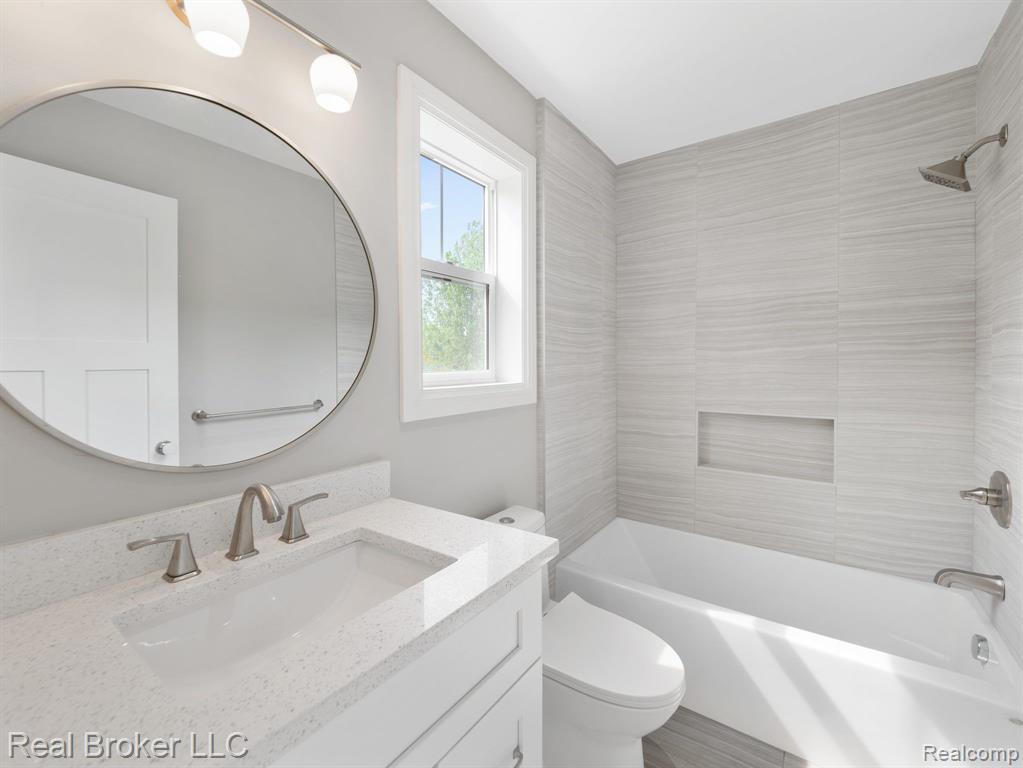 1695 Cole Street Birmingham, MI 48009 - Photo 23 of 39
