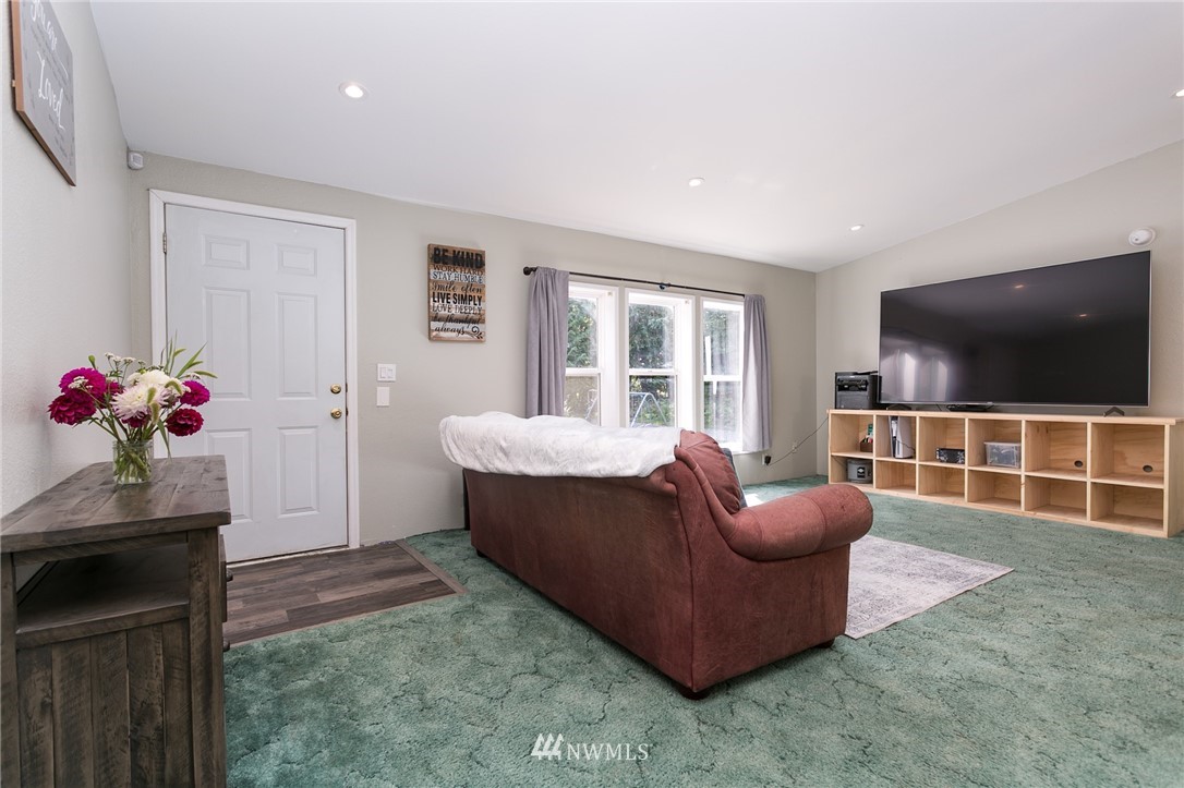 44435 Dalles Road Concrete, WA 98237 - Photo 2 of 31 Gallery Image 2