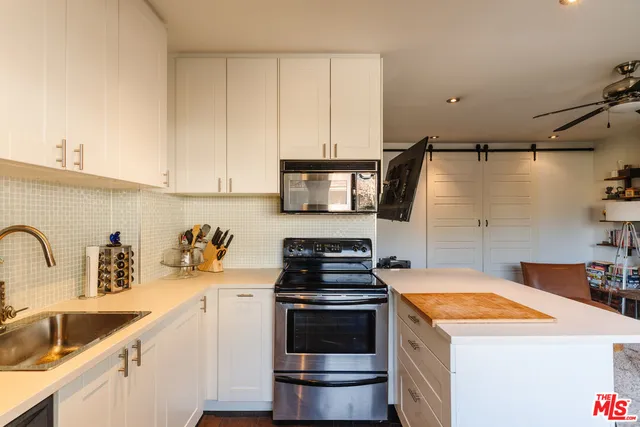 $649,000 | 999 North Doheny Drive, Unit 104, West Hollywood, CA 90069