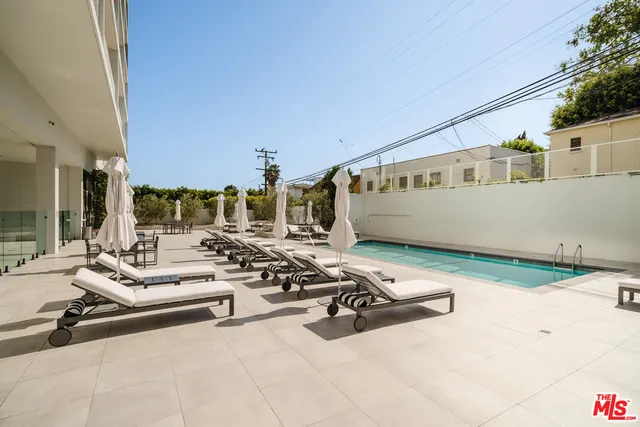 $649,000 | 999 North Doheny Drive, Unit 104, West Hollywood, CA 90069