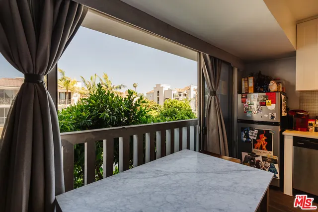 $649,000 | 999 North Doheny Drive, Unit 104, West Hollywood, CA 90069